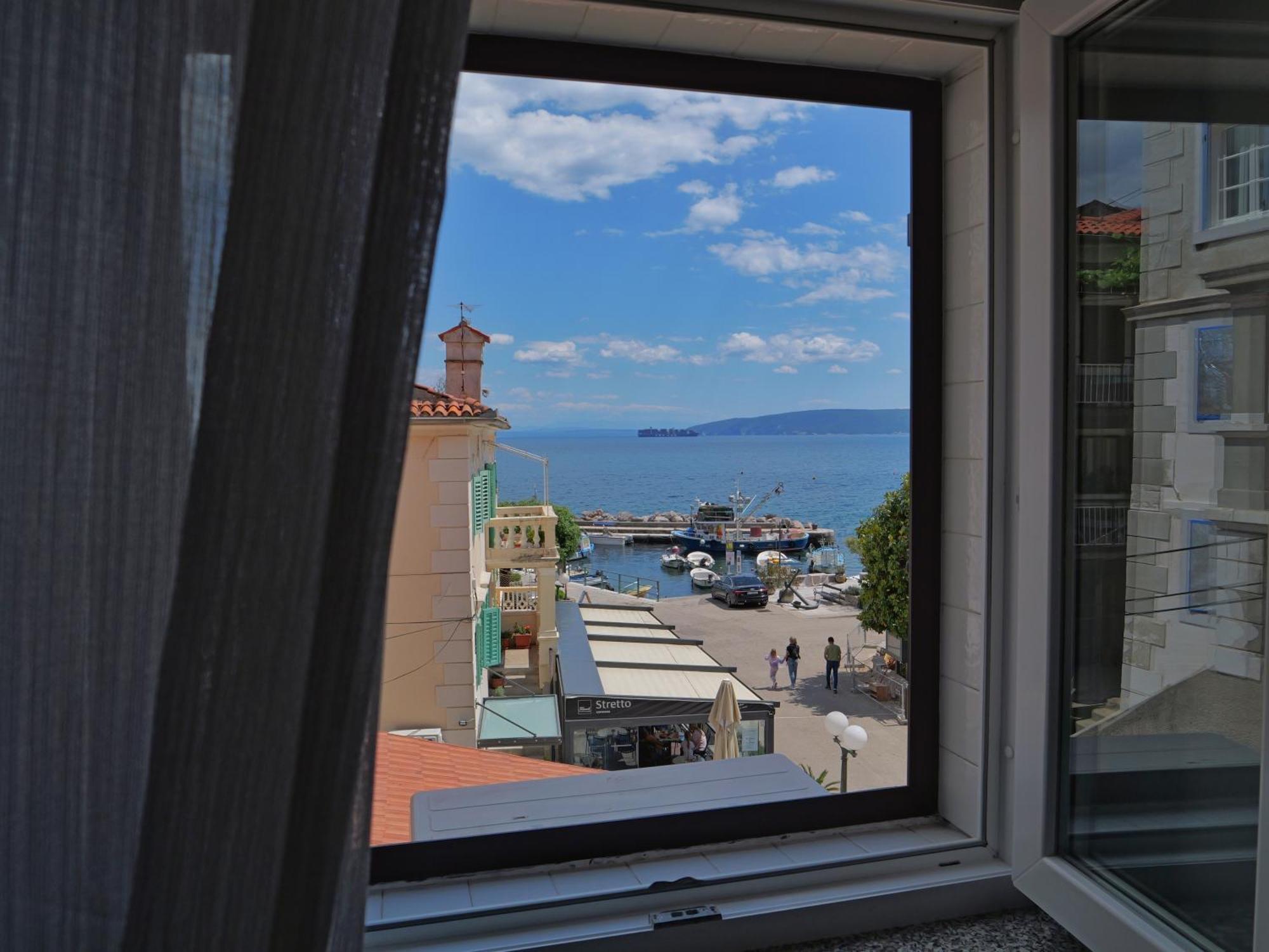 Apartman Jadreskic Mošćenička Draga Exterior foto